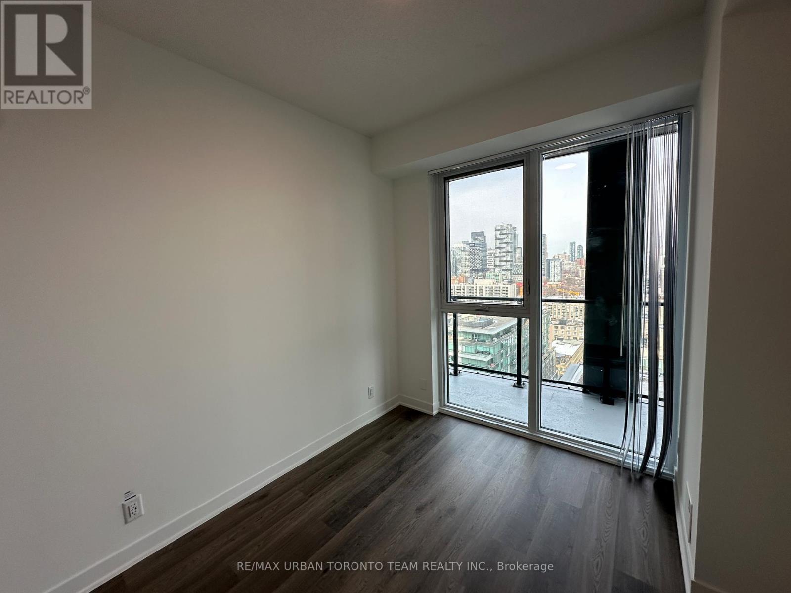 2615 - 180 Front Street E, Toronto (Moss Park), Ontario  M5A 0K9 - Photo 10 - C12900406