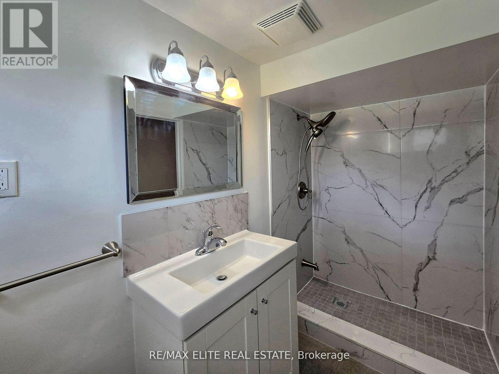 Lower - 46 Wedgewood Drive, Toronto (Newtonbrook East), Ontario  M2M 2H5 - Photo 11 - C12900426