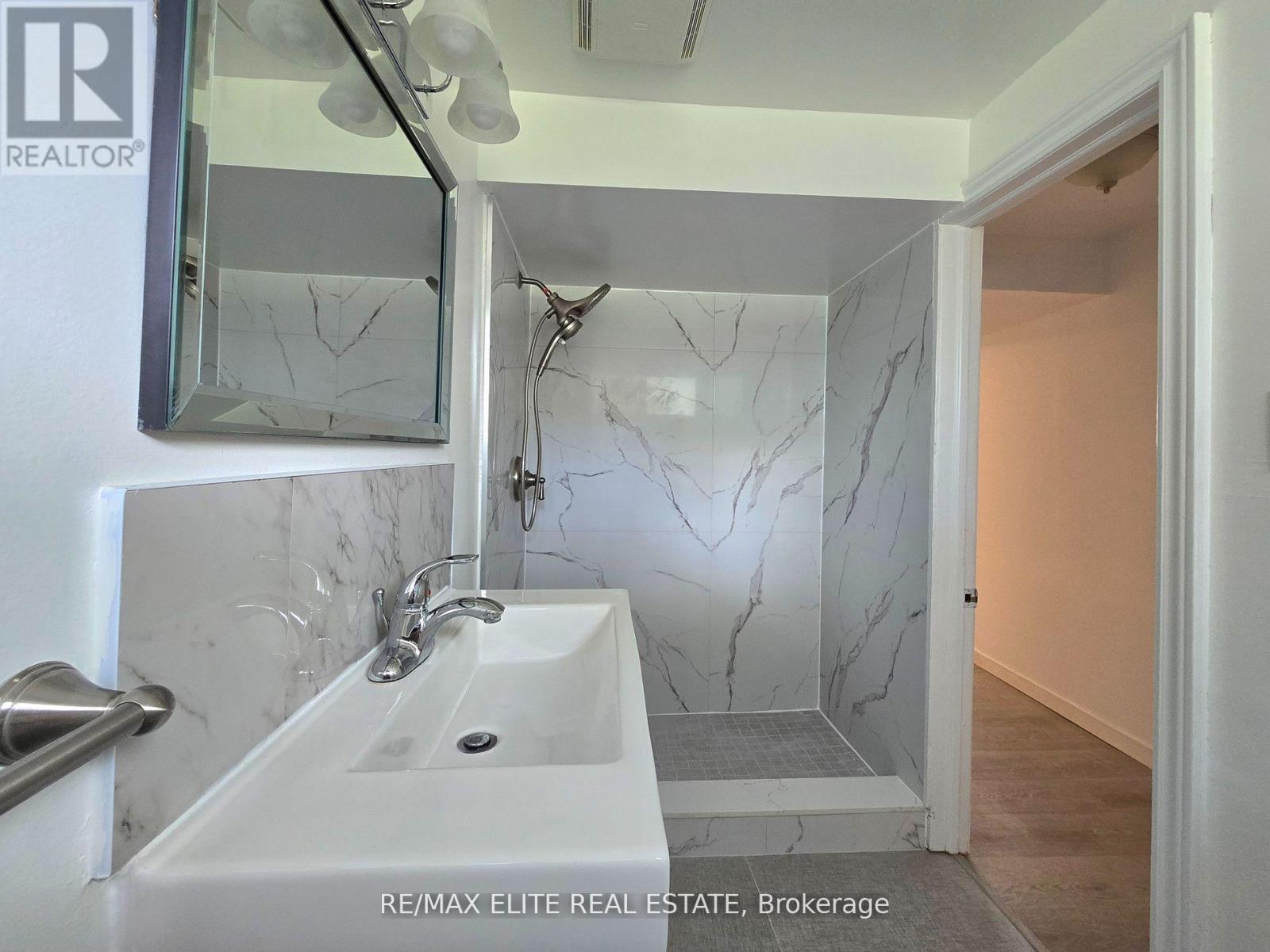 Lower - 46 Wedgewood Drive, Toronto (Newtonbrook East), Ontario  M2M 2H5 - Photo 13 - C12900426