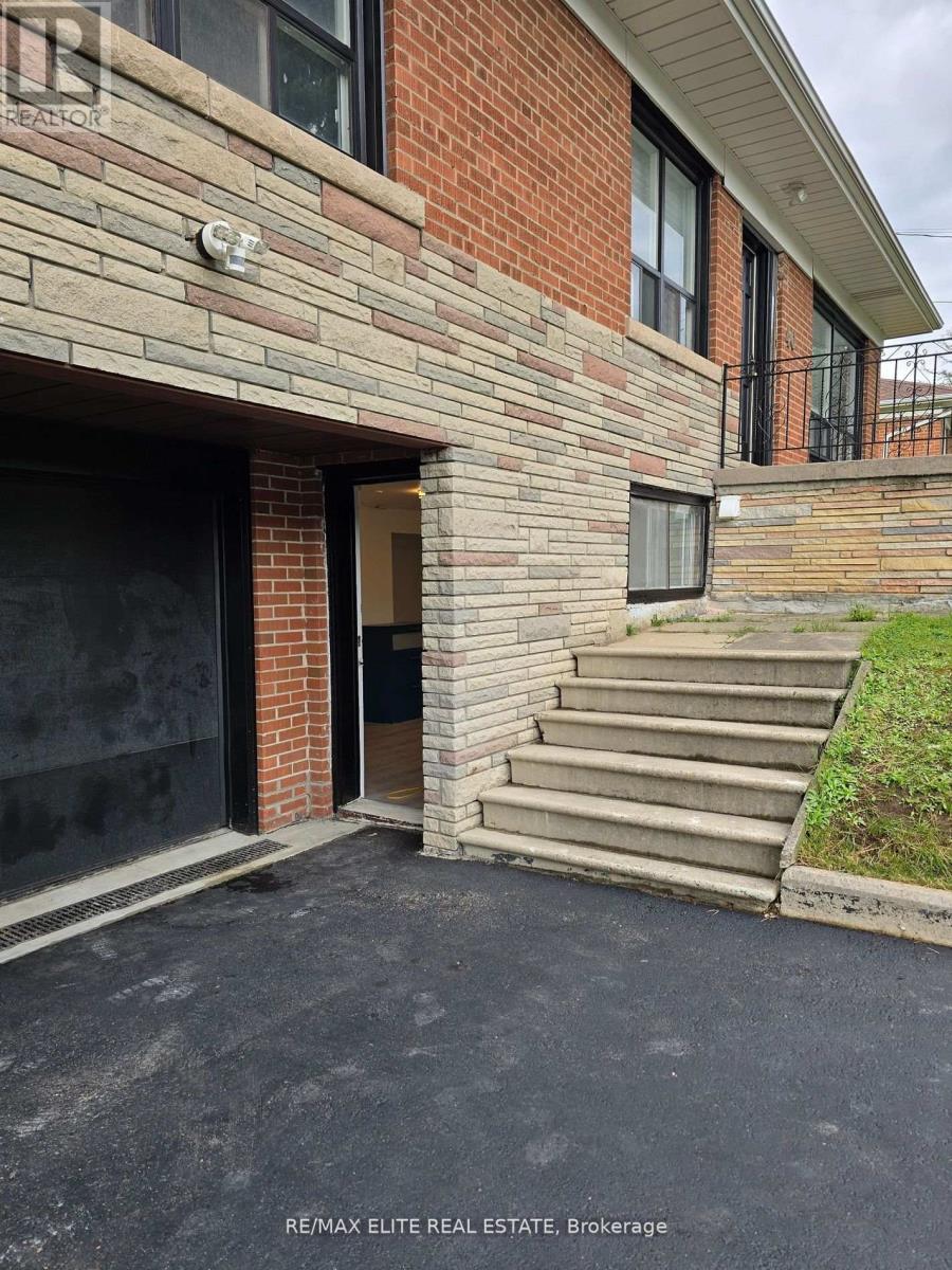 Lower - 46 Wedgewood Drive, Toronto (Newtonbrook East), Ontario  M2M 2H5 - Photo 4 - C12900426