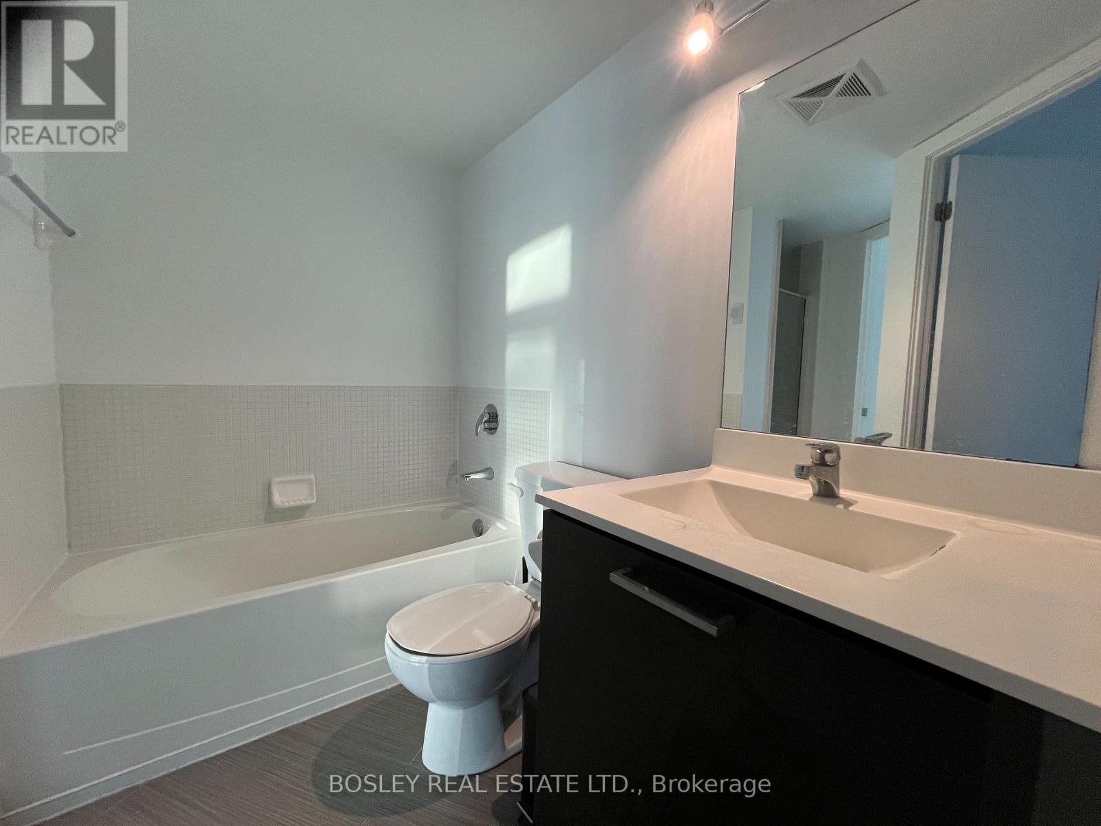 1510 - 150 Sudbury Street, Toronto (Little Portugal), Ontario  M6J 3S8 - Photo 5 - C12900510