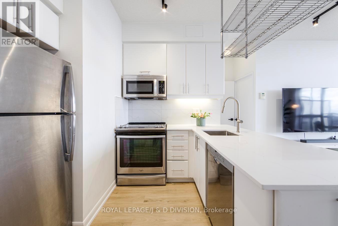 3100 - 33 Sheppard Avenue E, Toronto, Ontario  M2N 7K1 - Photo 2 - C12900528