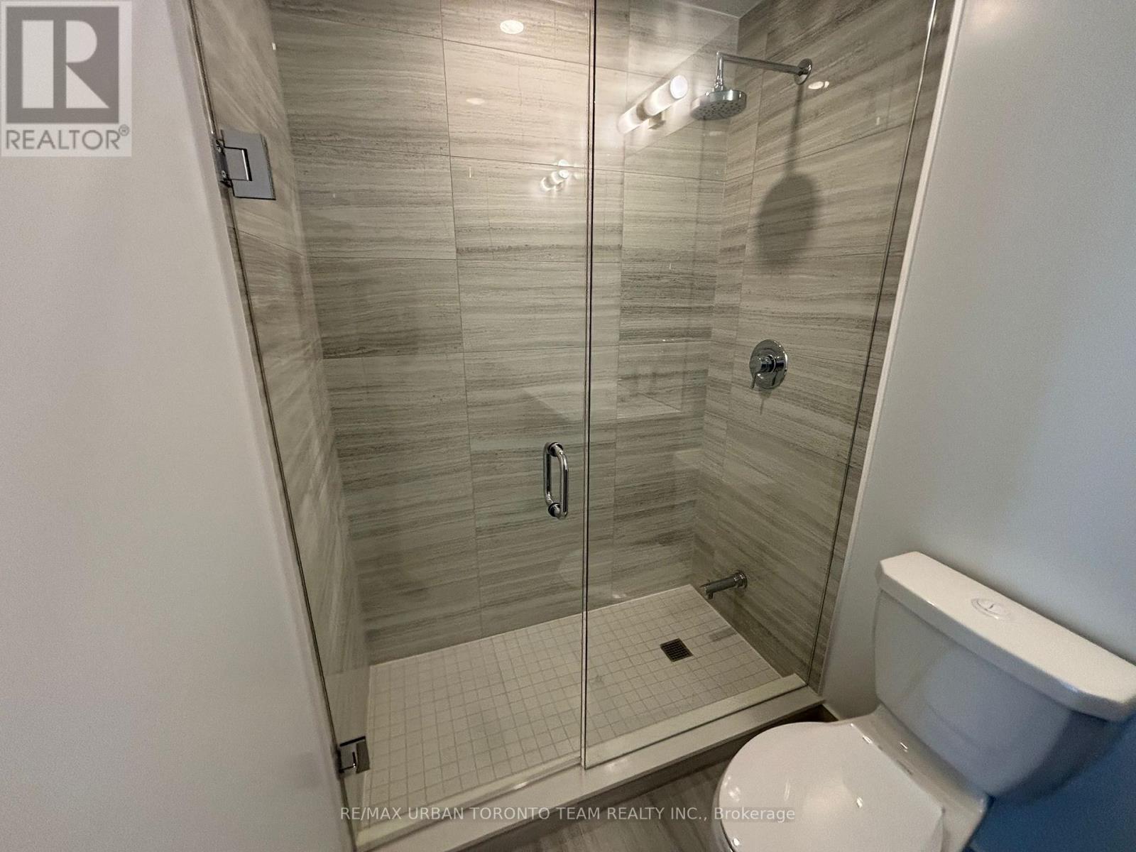 2608 - 180 Front Street E, Toronto (Moss Park), Ontario  M5A 0K9 - Photo 11 - C12900536