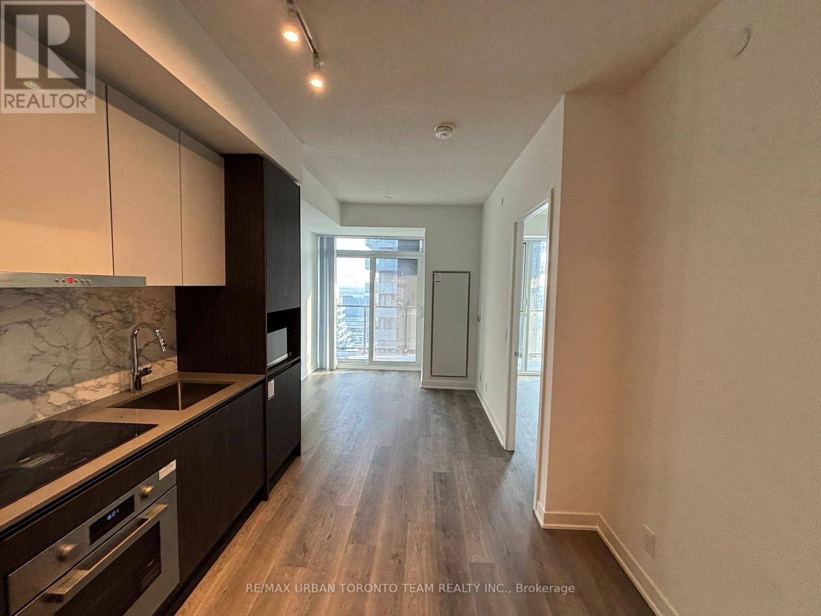 2608 - 180 Front Street E, Toronto (Moss Park), Ontario  M5A 0K9 - Photo 2 - C12900536