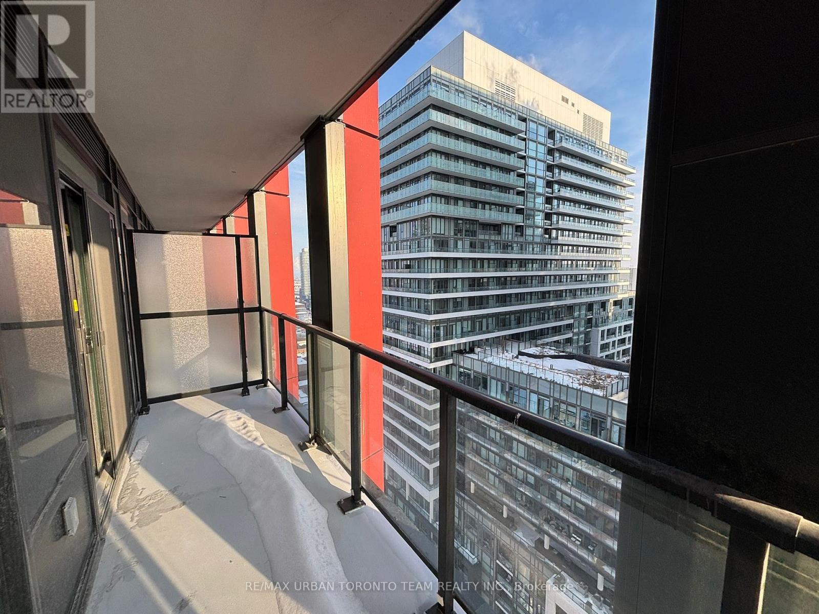 2608 - 180 Front Street E, Toronto (Moss Park), Ontario  M5A 0K9 - Photo 4 - C12900536