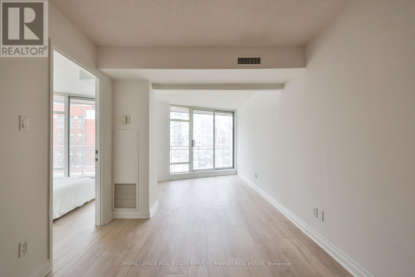 302 - 650 Queens Quay W, Toronto (Niagara), Ontario  M5V 3N2 - Photo 7 - C12900544
