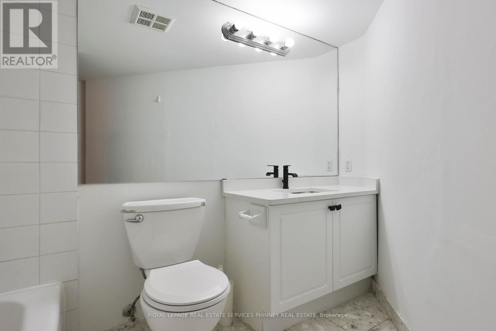 302 - 650 Queens Quay W, Toronto, Ontario  M5V 3N2 - Photo 13 - C12900550