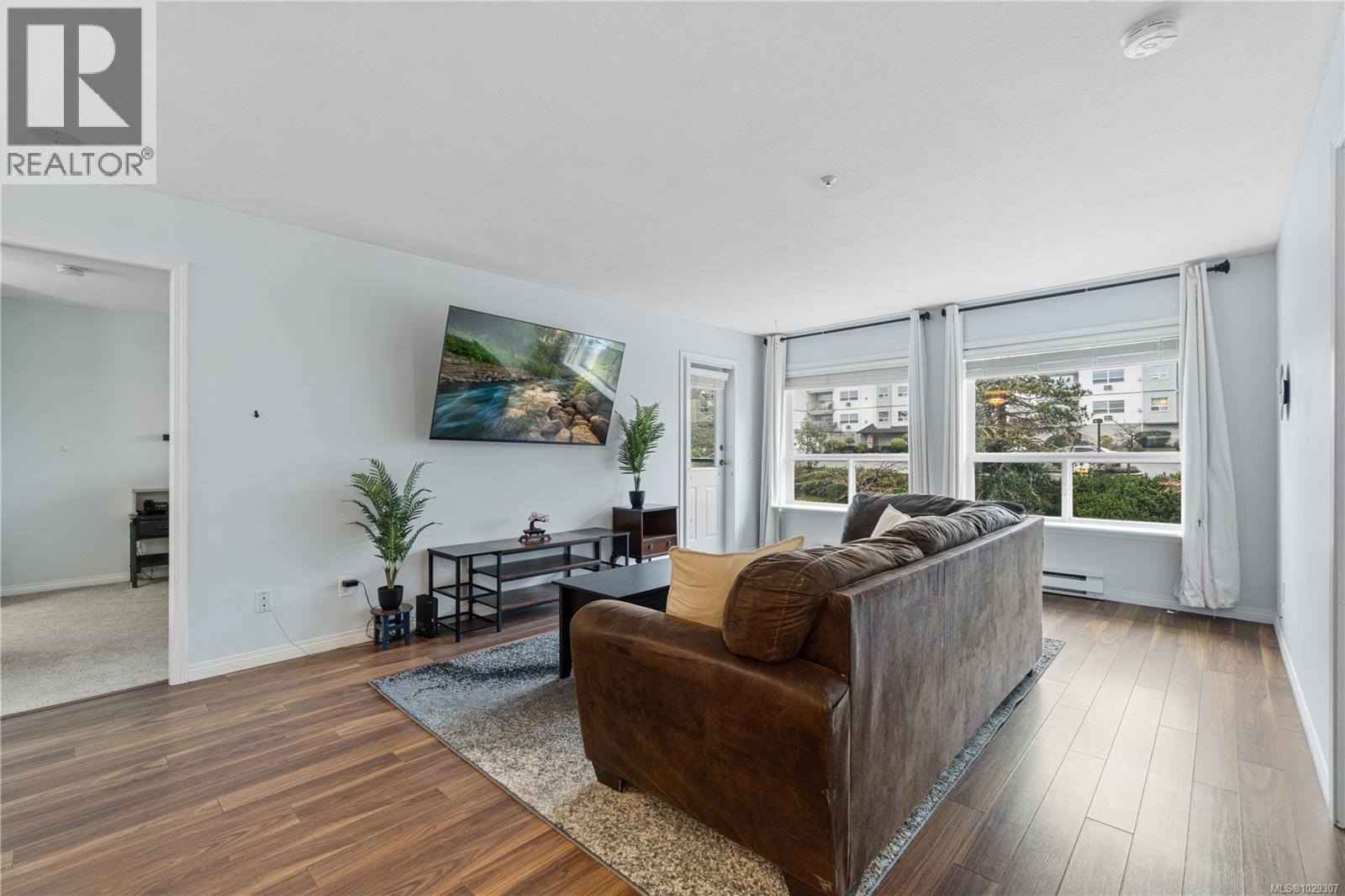 406 1631 Dufferin Cres, Nanaimo, British Columbia  V9S 5T4 - Photo 11 - 1029307