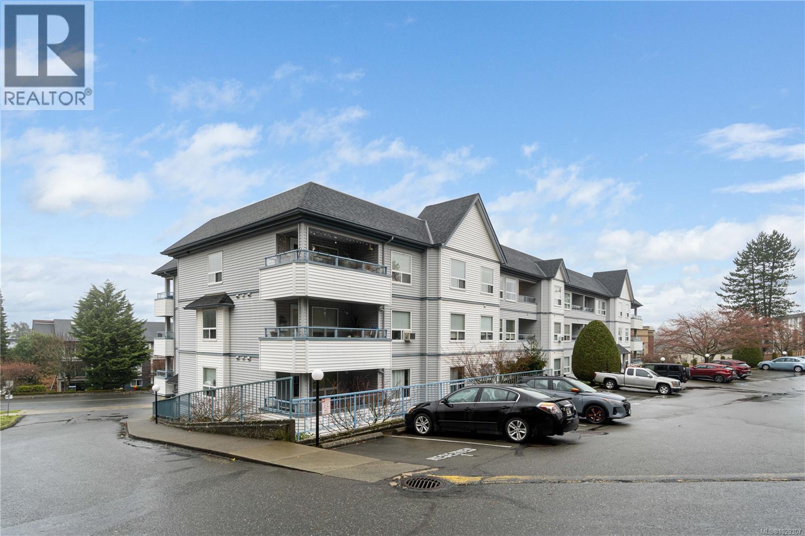 406 1631 Dufferin Cres, Nanaimo, British Columbia  V9S 5T4 - Photo 2 - 1029307