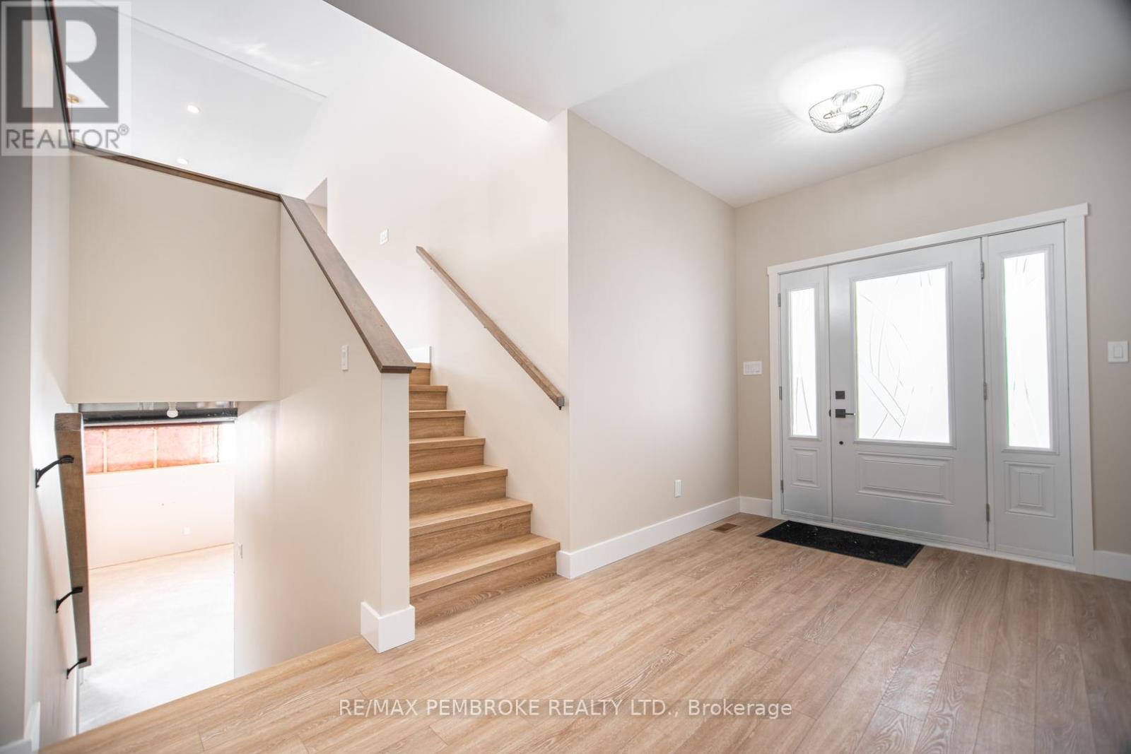 95 Mud Lake Rd. Road, Laurentian Valley, Ontario  K8A 6W4 - Photo 22 - X12900446