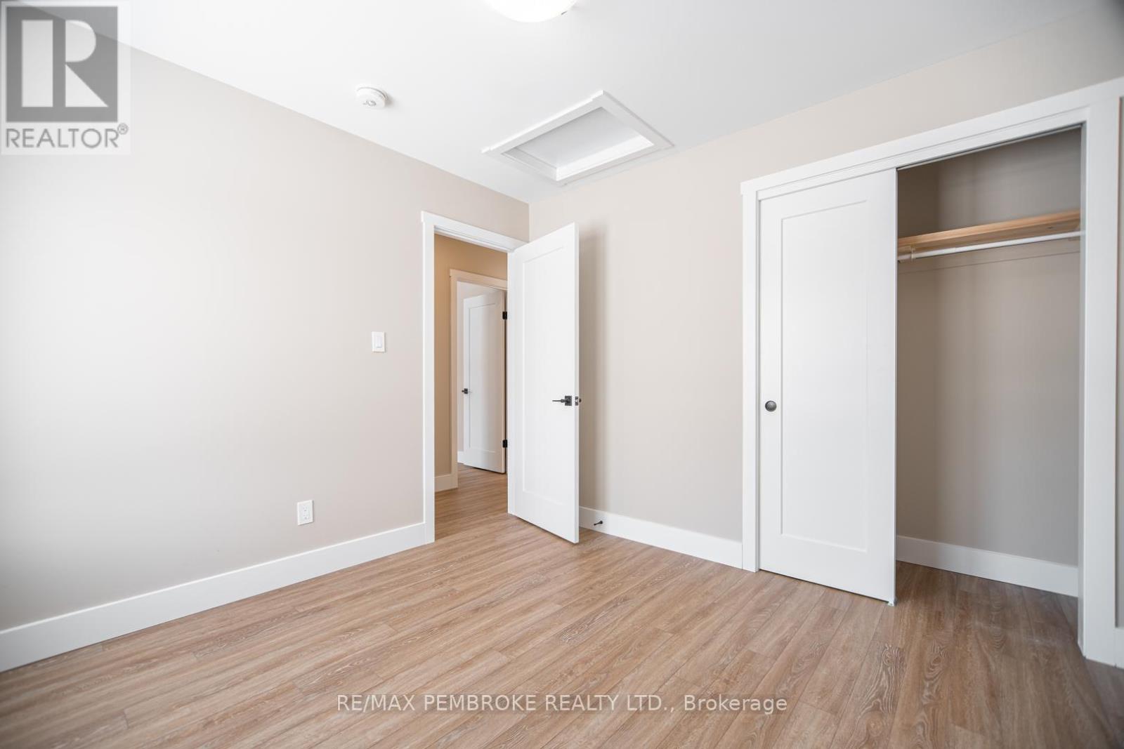 95 Mud Lake Rd. Road, Laurentian Valley, Ontario  K8A 6W4 - Photo 5 - X12900446