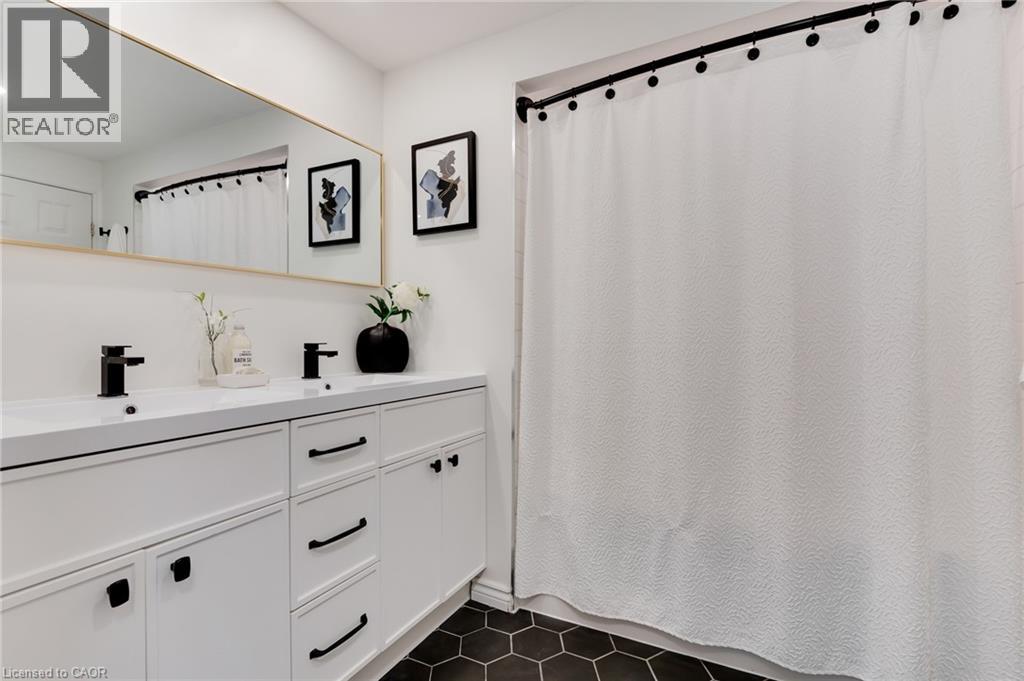 160 Oneida Place, Kitchener, Ontario  N2A 3G4 - Photo 18 - 40813518