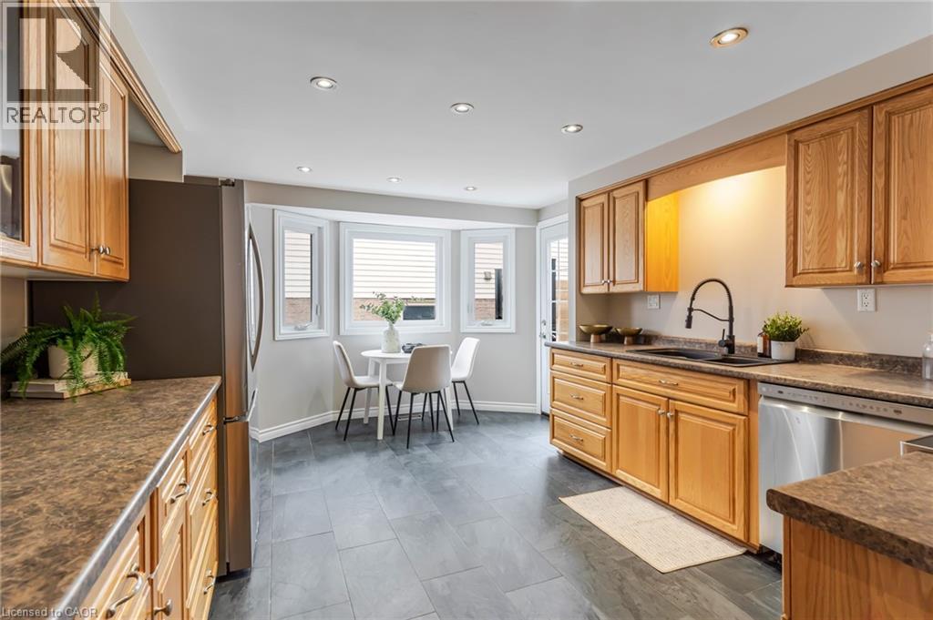 160 Oneida Place, Kitchener, Ontario  N2A 3G4 - Photo 12 - 40813518