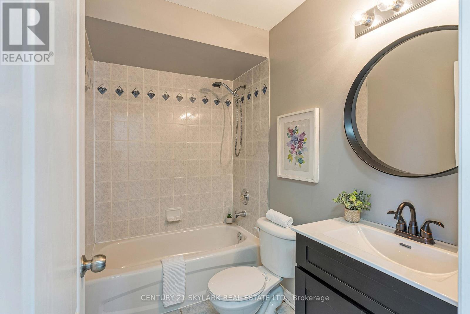 12 Carrington Place, Whitby, Ontario  L1R 3E9 - Photo 23 - E12900430