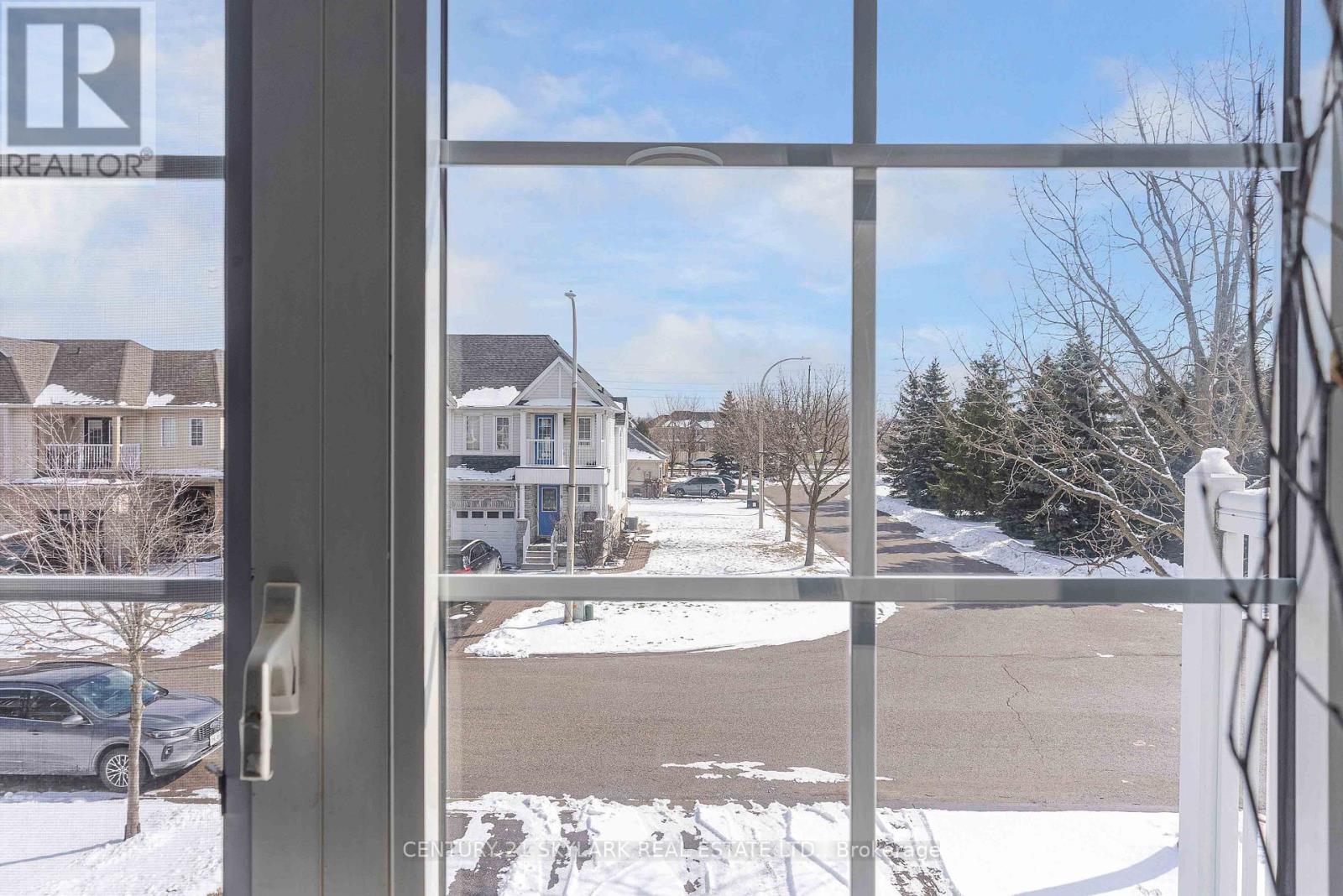 12 Carrington Place, Whitby, Ontario  L1R 3E9 - Photo 31 - E12900430