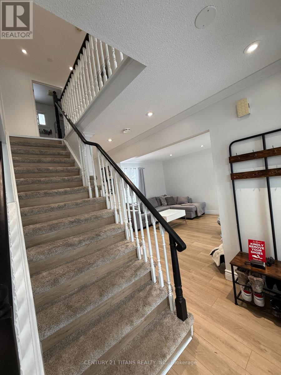 40 Ravenscroft Road, Ajax, Ontario  L1T 1W2 - Photo 8 - E12900468