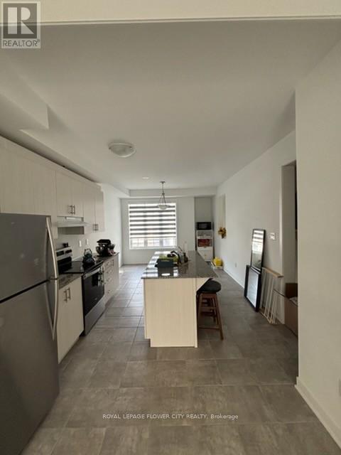 47 Selfridge Way, Whitby (Downtown Whitby), Ontario  L1N 0N9 - Photo 2 - E12900584