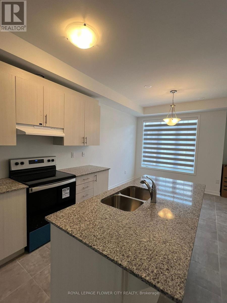 47 Selfridge Way, Whitby (Downtown Whitby), Ontario  L1N 0N9 - Photo 5 - E12900584