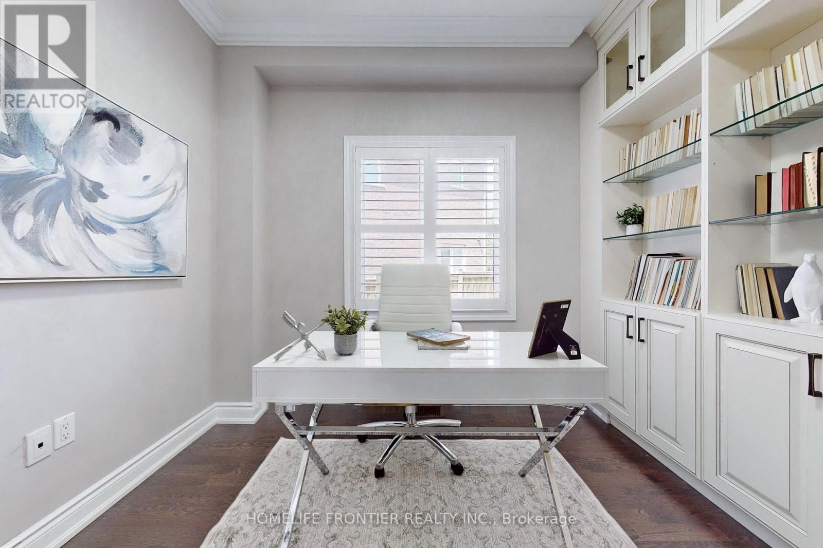 24 Manor Glen Crescent, East Gwillimbury, Ontario  L0G 1M0 - Photo 19 - N12900440