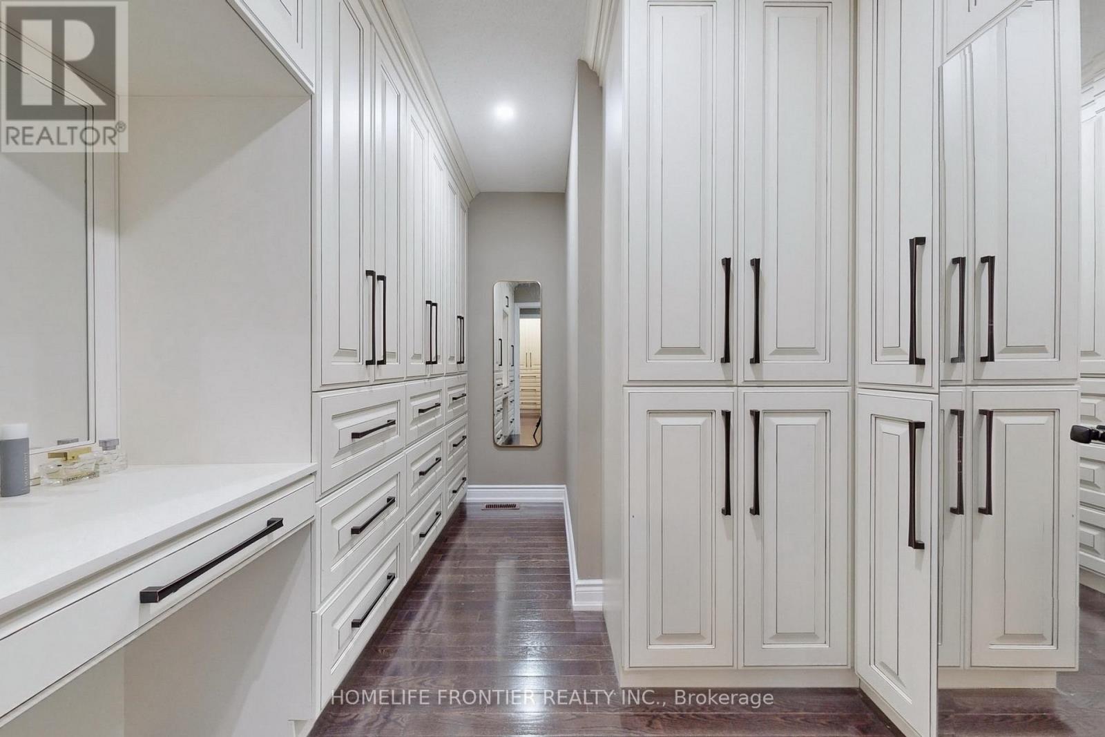 24 Manor Glen Crescent, East Gwillimbury, Ontario  L0G 1M0 - Photo 26 - N12900440