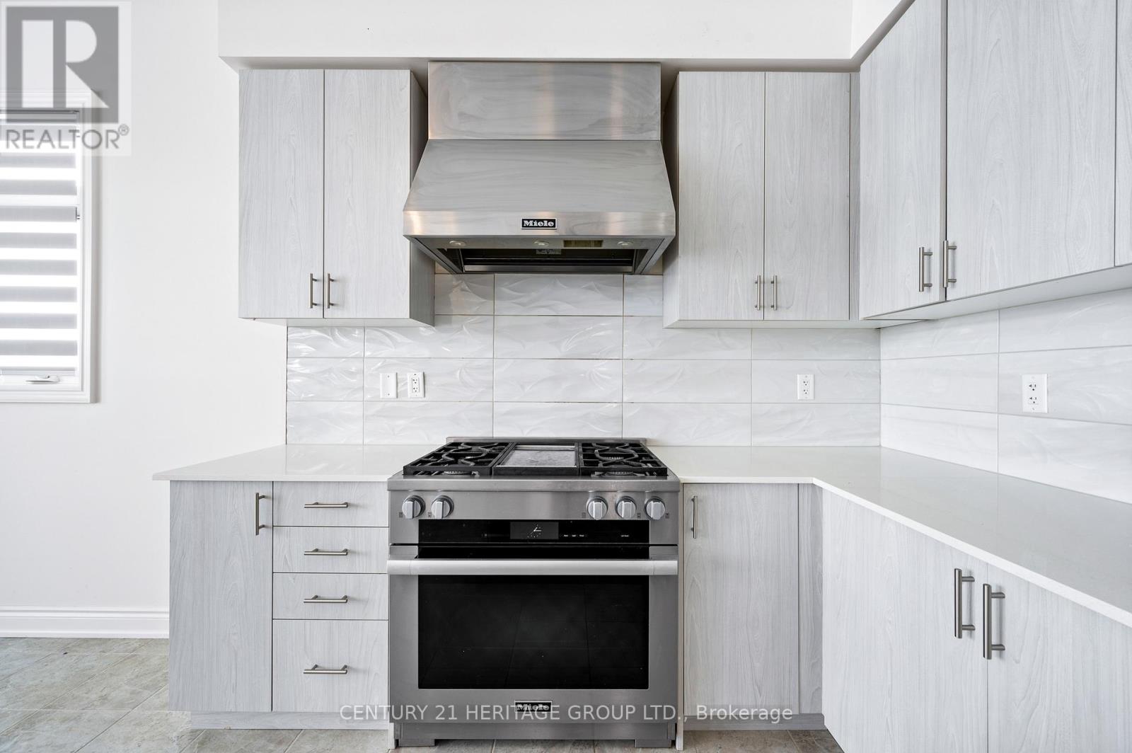 51 Hydrangea Hollow, East Gwillimbury, Ontario  L9N 0T1 - Photo 21 - N12900462