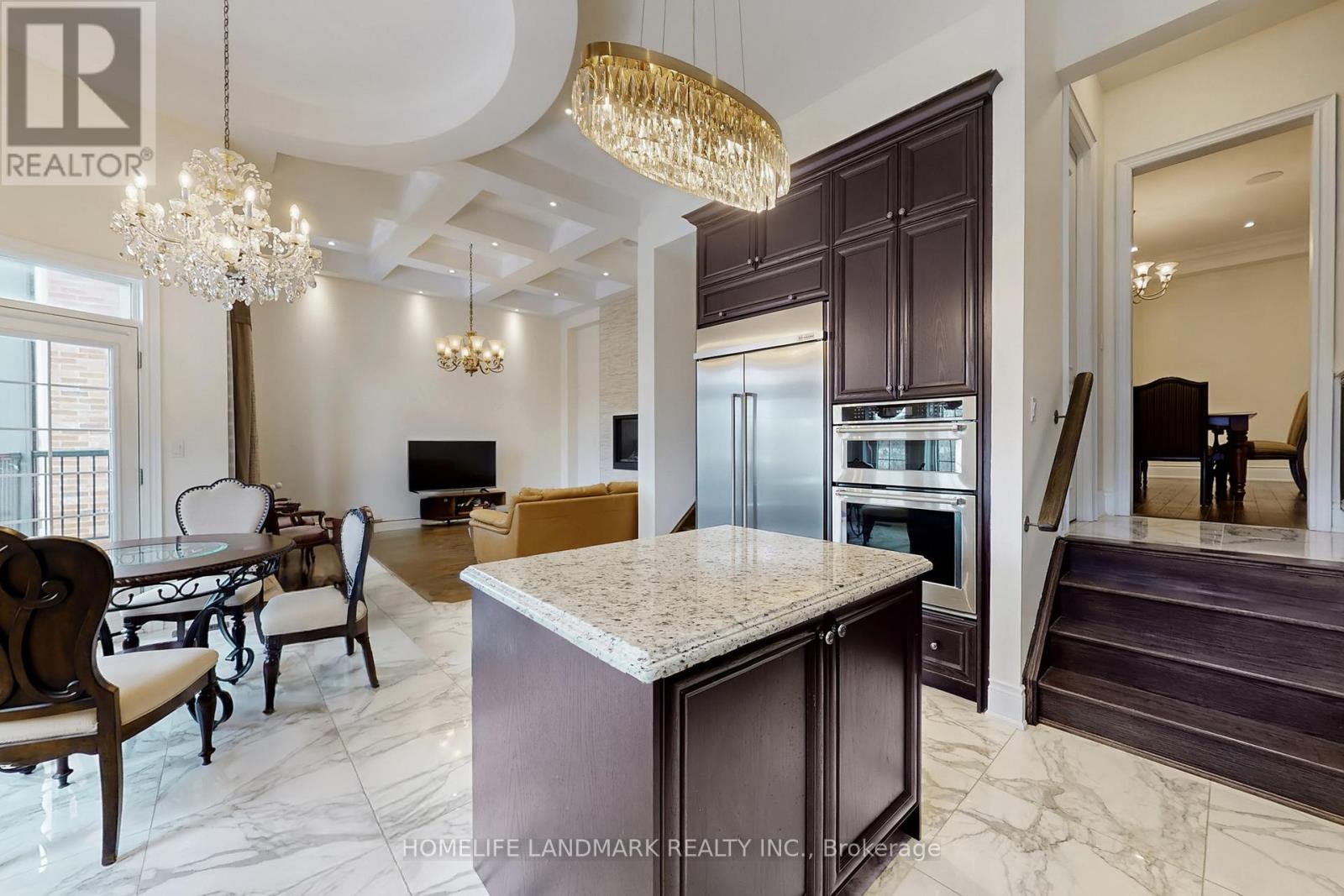 75 Hurst Avenue, Vaughan, Ontario  L6A 4Y6 - Photo 9 - N12900470