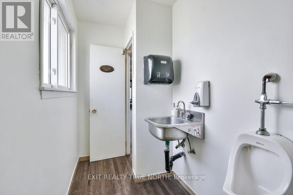 342 King Street, Midland, Ontario  L4R 3M8 - Photo 14 - S12900454