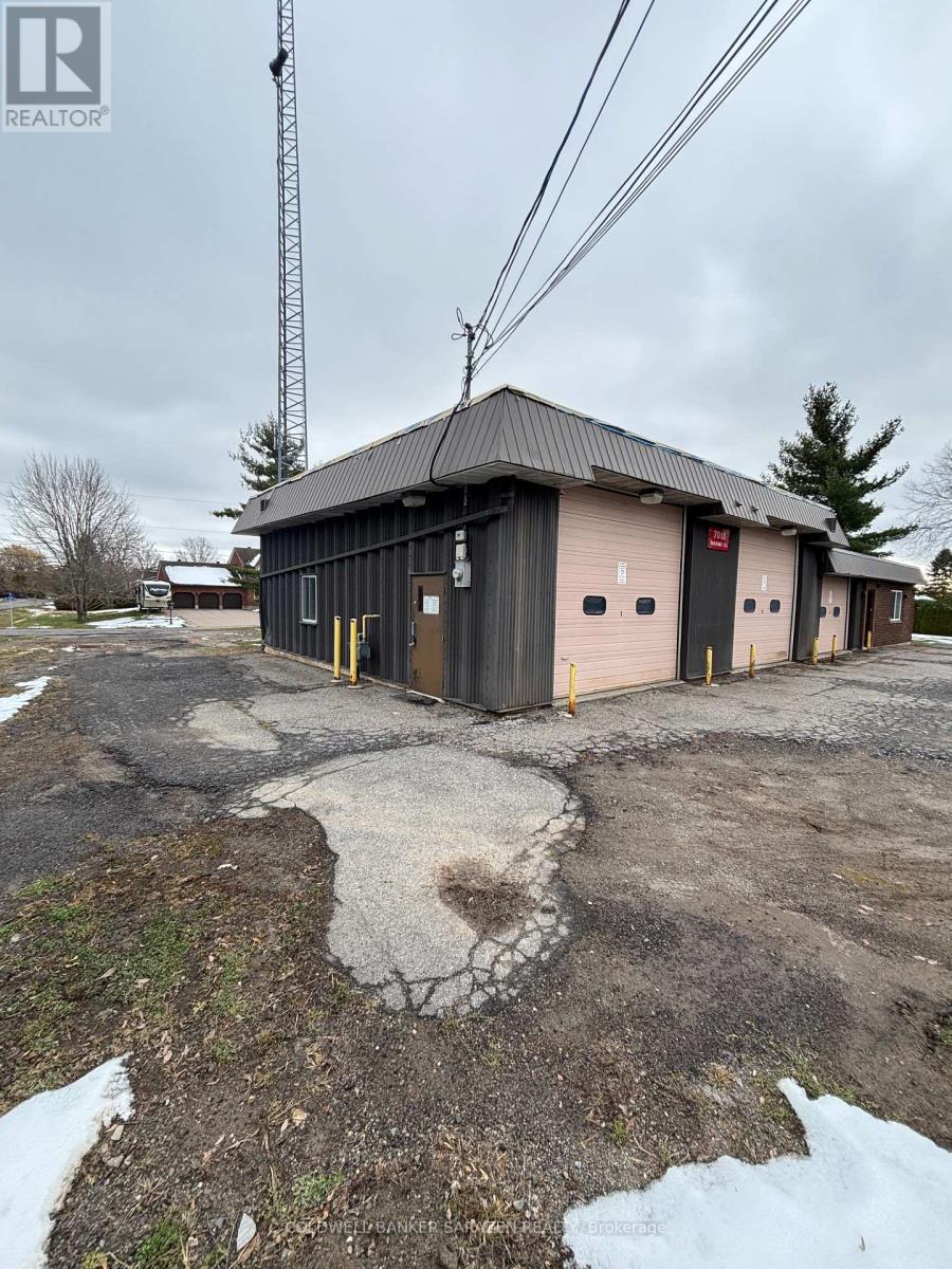 7010 Parkway Road, Ottawa, Ontario  K4P 1A7 - Photo 19 - X12900212