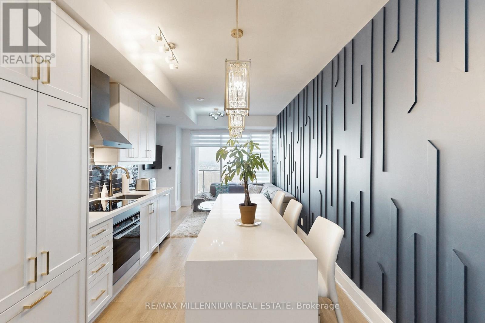 2202 - 30 Elm Drive W, Mississauga, Ontario  L5B 0N6 - Photo 20 - W12900392