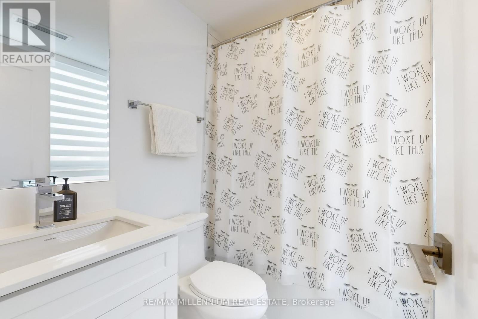 2202 - 30 Elm Drive W, Mississauga, Ontario  L5B 0N6 - Photo 32 - W12900392