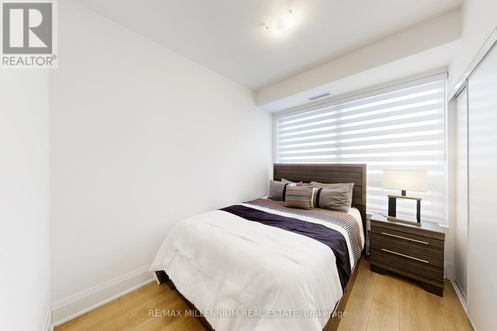 2202 - 30 Elm Drive W, Mississauga, Ontario  L5B 0N6 - Photo 34 - W12900392