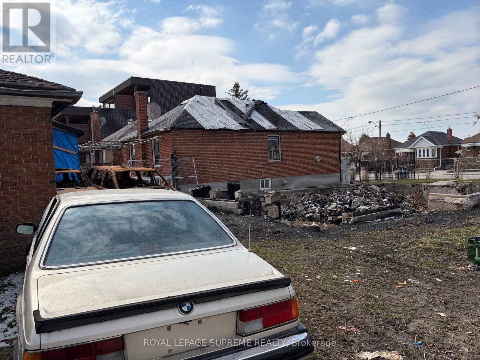 1785 Keele Street, Toronto, Ontario  M6M 3X2 - Photo 5 - W12900442