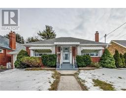 889 ROYAL YORK ROAD, Toronto, Ontario