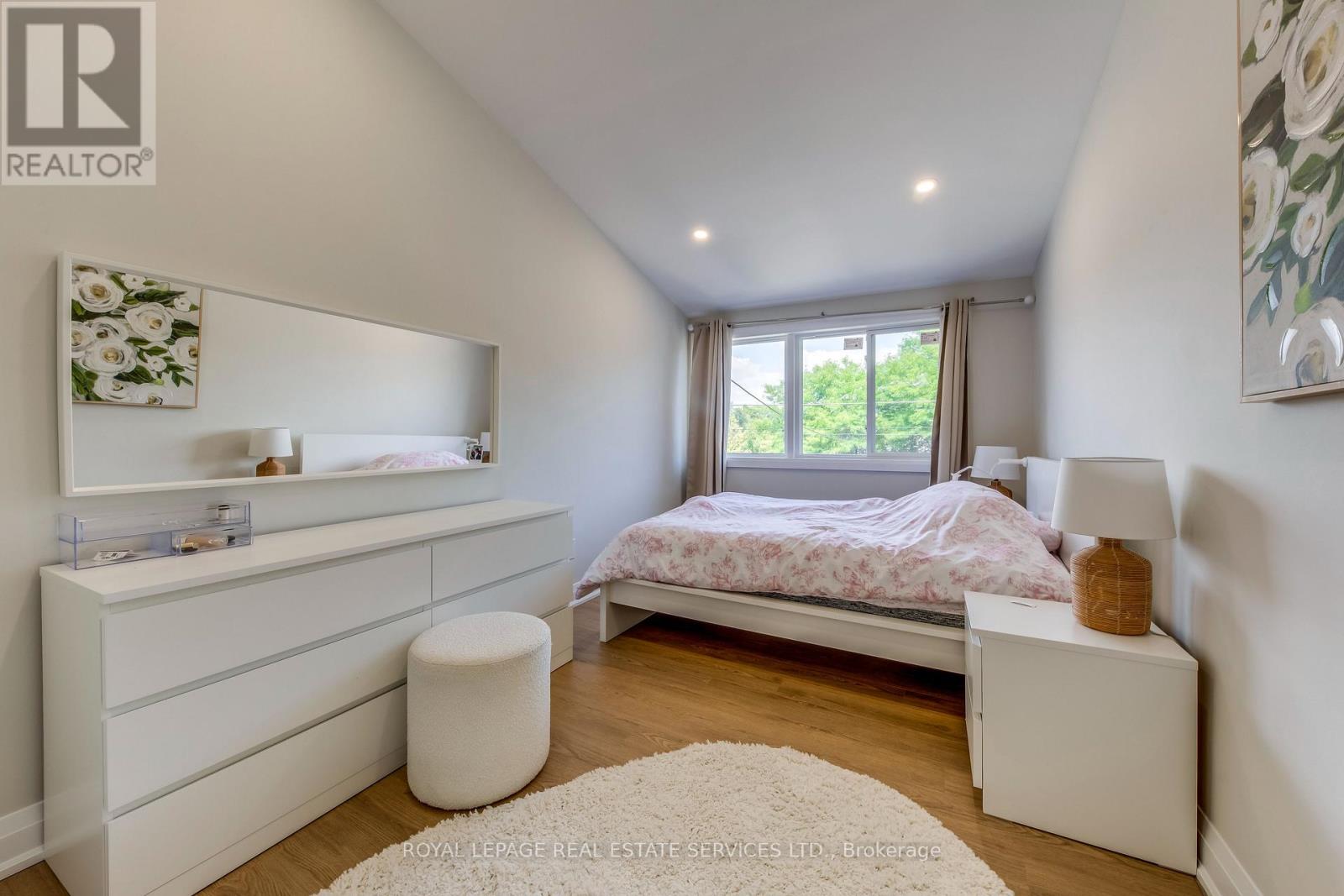 9 - 3308 The Credit Woodlands, Mississauga, Ontario  L5C 2J8 - Photo 10 - W12900488