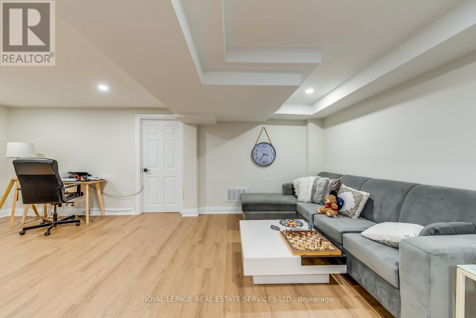 9 - 3308 The Credit Woodlands, Mississauga, Ontario  L5C 2J8 - Photo 15 - W12900488