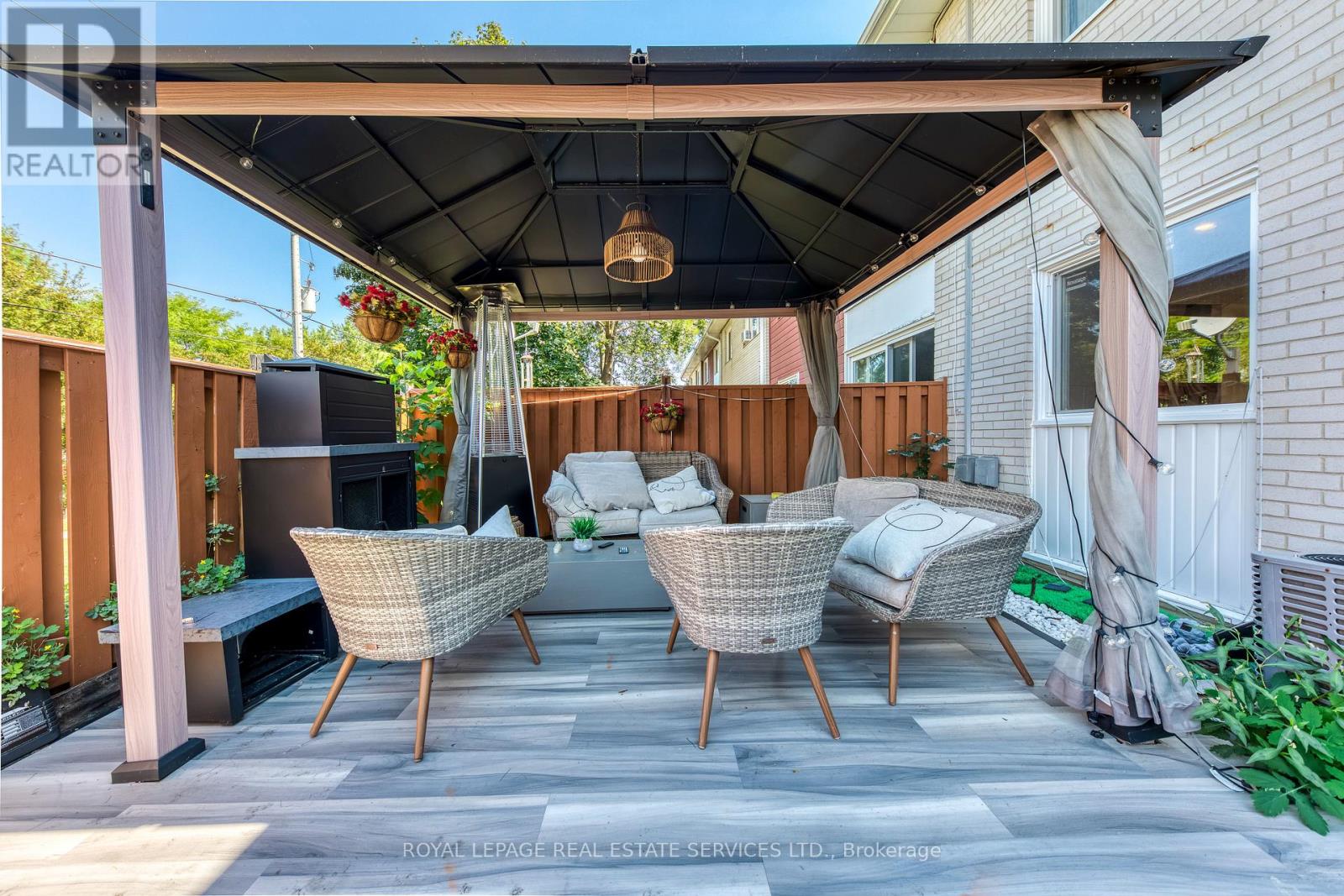 9 - 3308 The Credit Woodlands, Mississauga, Ontario  L5C 2J8 - Photo 19 - W12900488