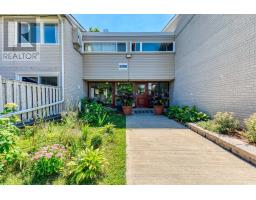 9 - 3308 THE CREDIT WOODLANDS, Mississauga, Ontario