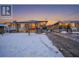 130 DUNCANWOODS DRIVE, Toronto, Ontario