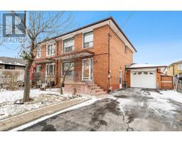 8 SONNET COURT, Toronto, Ontario