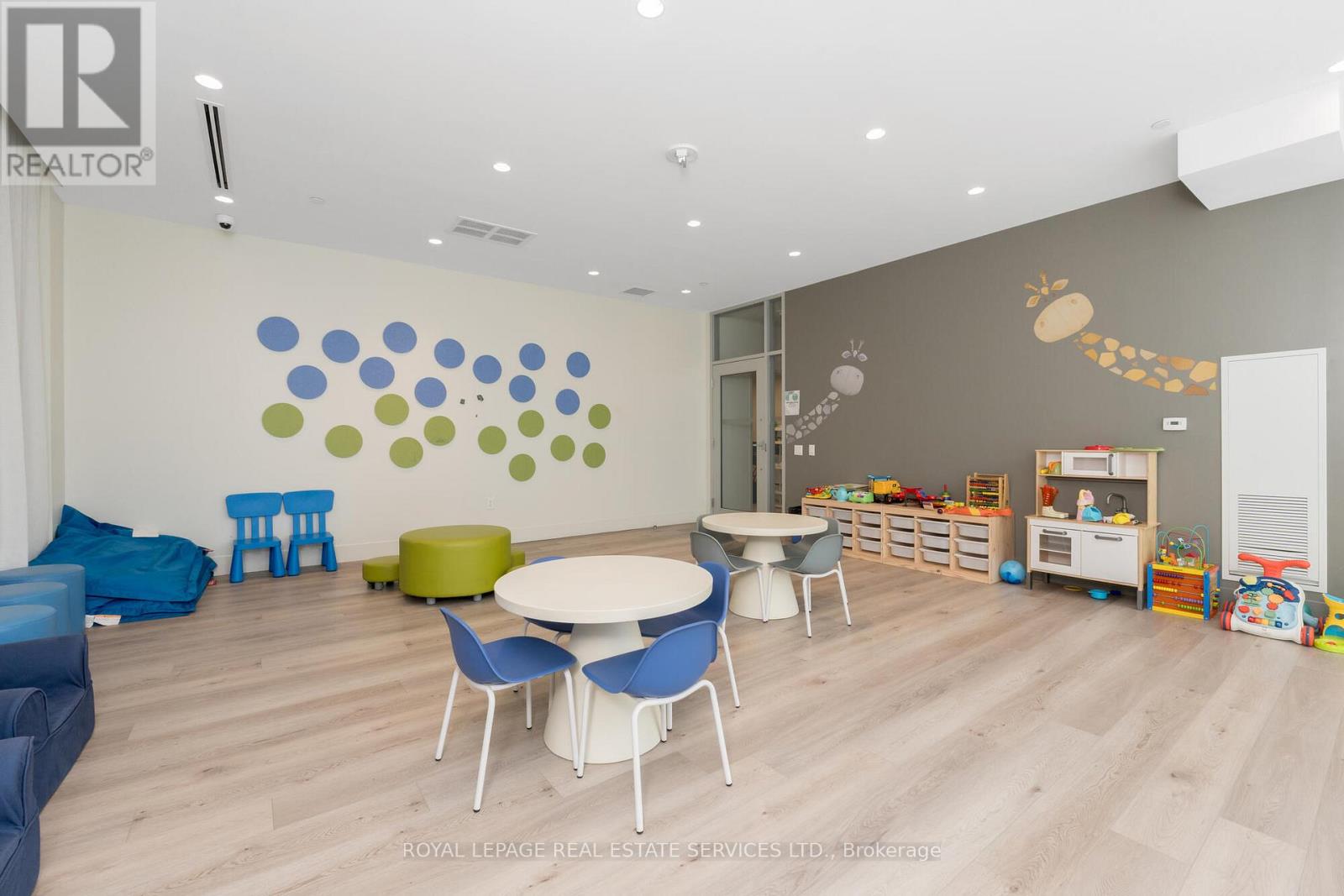 621 - 1787 St Clair Avenue W, Toronto, Ontario  M6N 1J6 - Photo 27 - W12900590