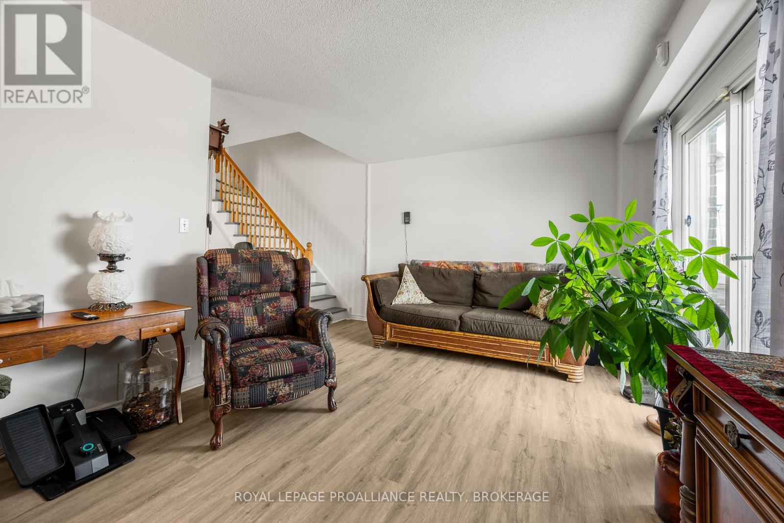 303 Conacher Drive, Kingston, Ontario  K7K 7J6 - Photo 15 - X12900444