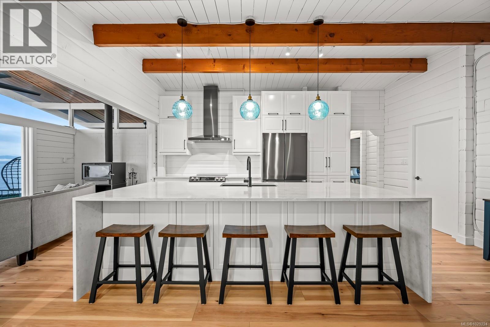 5778 Coral Rd, Courtenay, British Columbia  V9J 1W9 - Photo 4 - 1029224