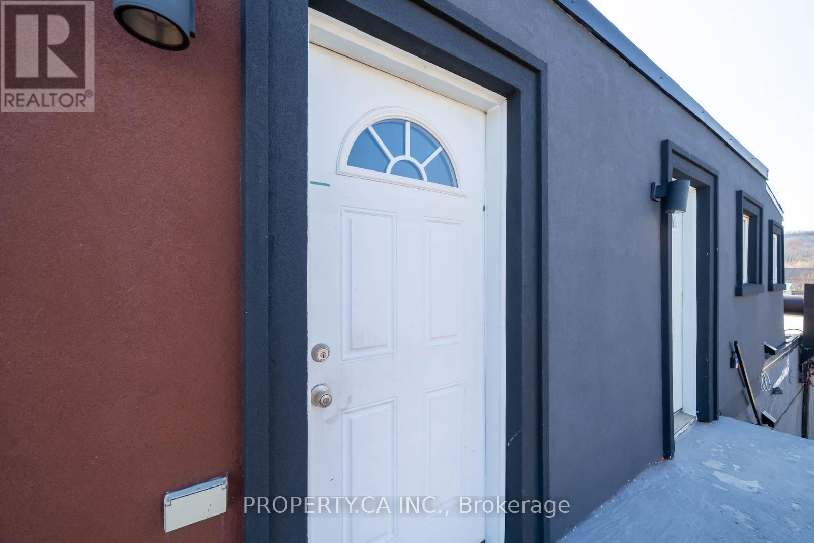 #2 Upper - 438 Highway 8, Hamilton, Ontario  L8G 1G3 - Photo 13 - X12900516