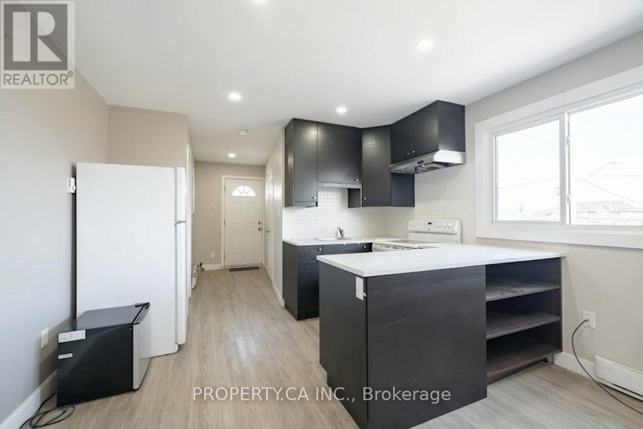 #2 Upper - 438 Highway 8, Hamilton, Ontario  L8G 1G3 - Photo 3 - X12900516