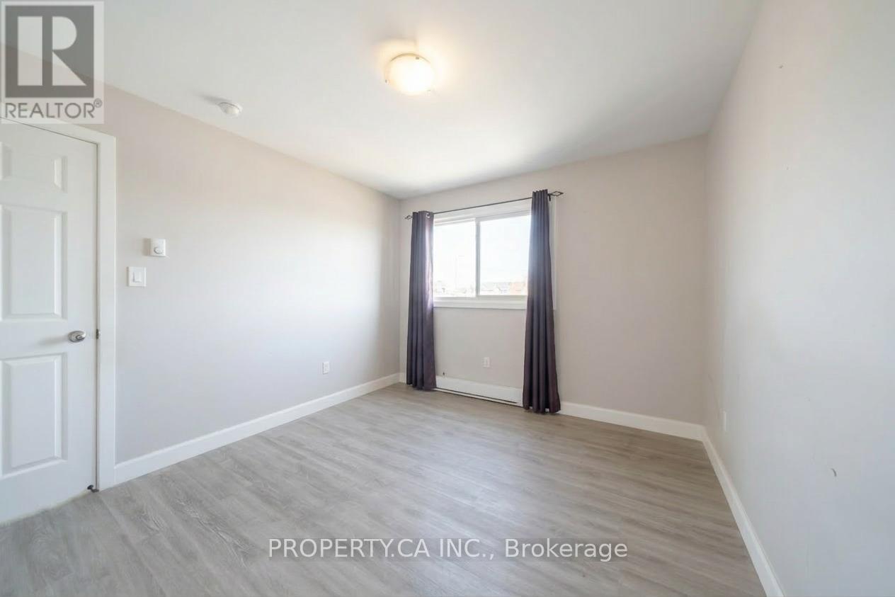 #2 Upper - 438 Highway 8, Hamilton, Ontario  L8G 1G3 - Photo 9 - X12900516