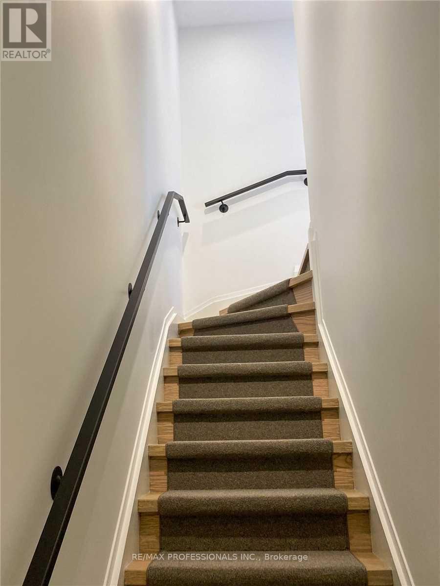 B - 41 Rolyat Street, Toronto, Ontario  M6J 1S5 - Photo 15 - C12863556