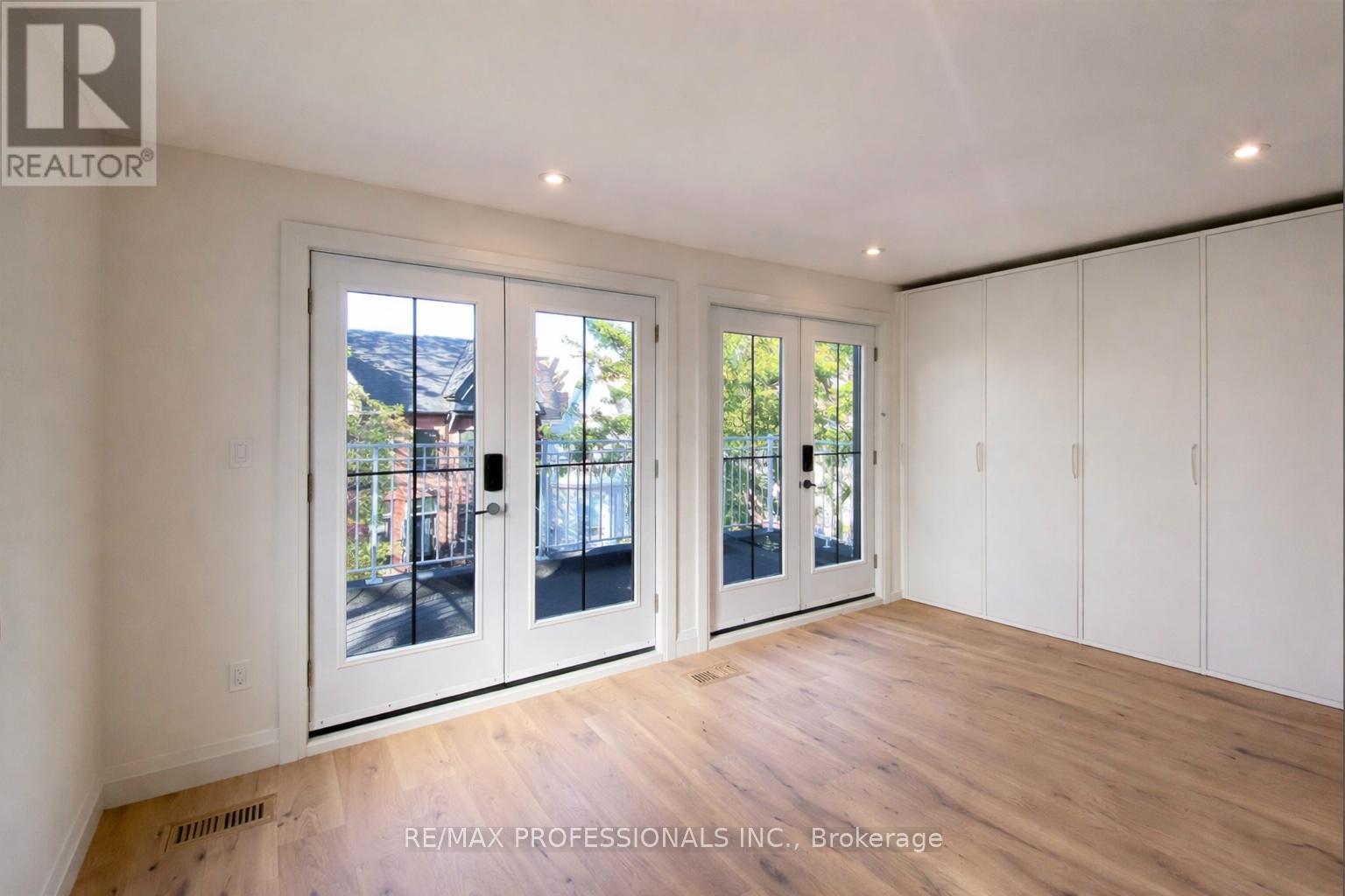 B - 41 Rolyat Street, Toronto, Ontario  M6J 1S5 - Photo 21 - C12863556