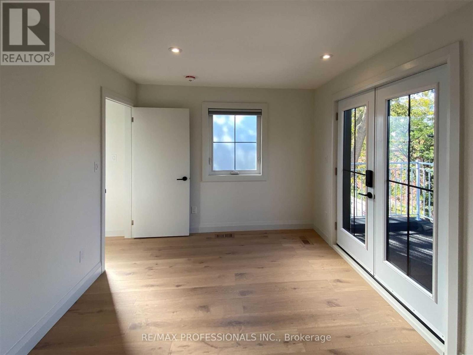 B - 41 Rolyat Street, Toronto, Ontario  M6J 1S5 - Photo 19 - C12863556