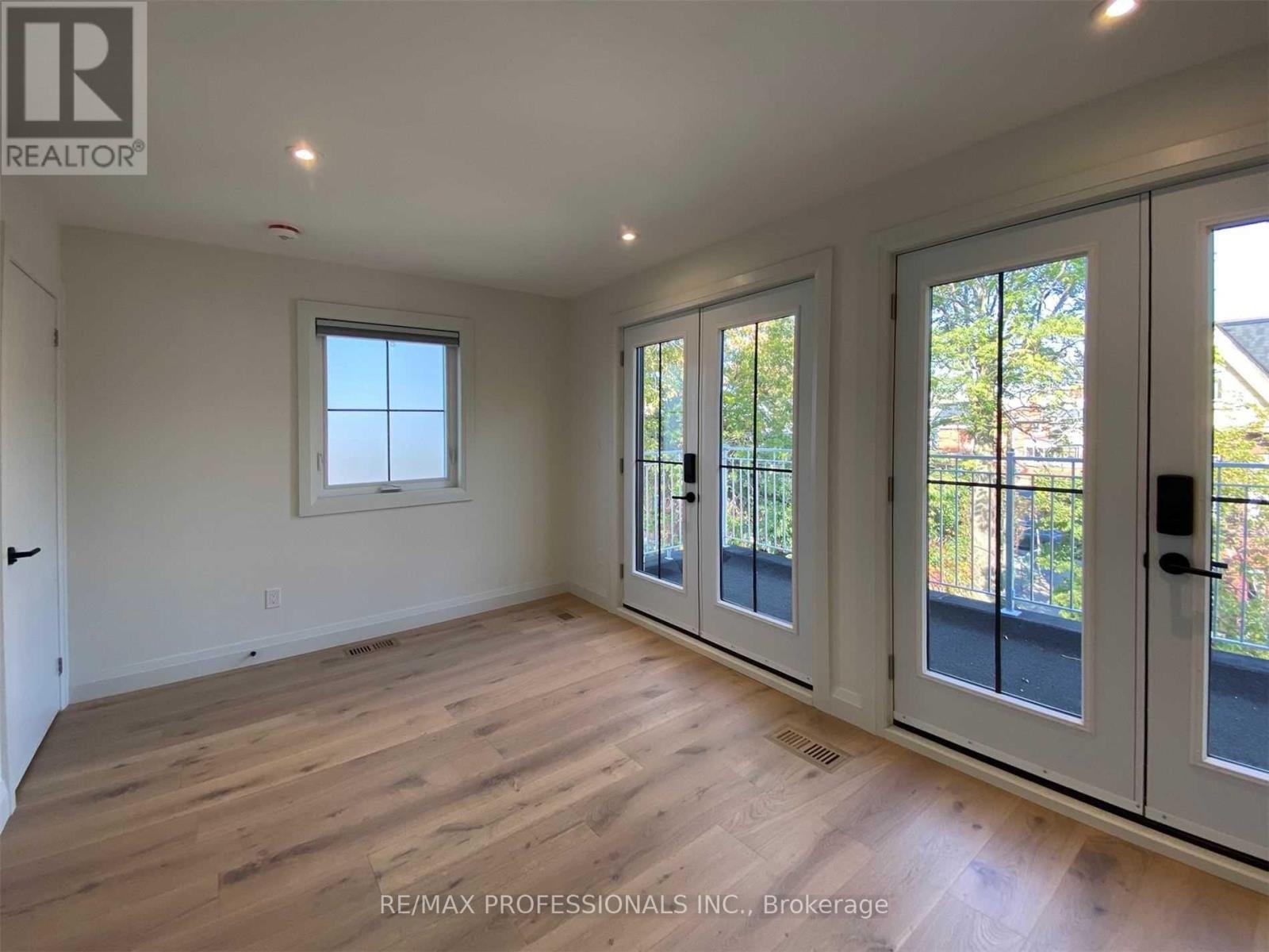 B - 41 Rolyat Street, Toronto, Ontario  M6J 1S5 - Photo 17 - C12863556