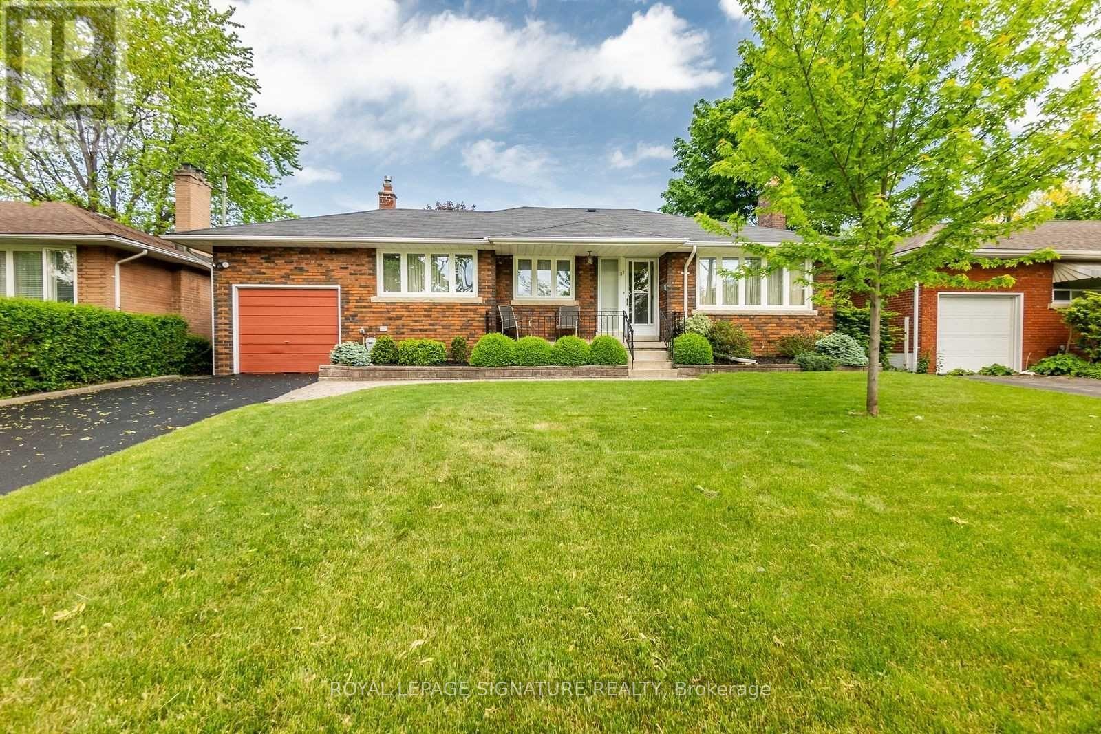 27 LEJUNE ROAD, toronto (tam o'shanter-sullivan), Ontario
